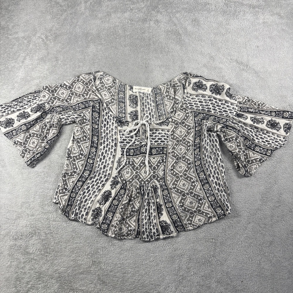 Abercrombie & Fitch White and Black Womens 3/4 Sleeve Top Size S